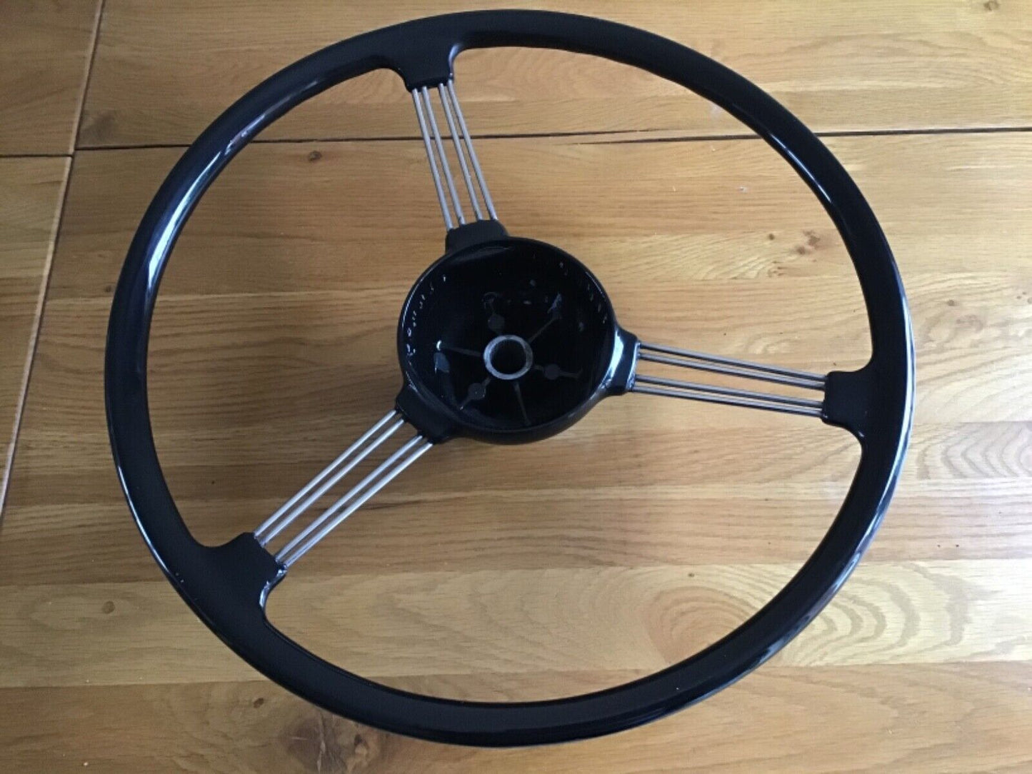 Land Rover Series I Steering Wheel – Original/Refurbished Classic Fitment