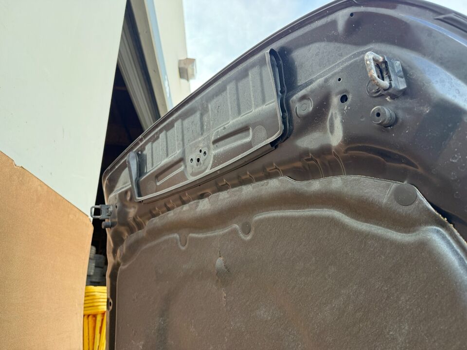 Infiniti G37 Sport Coupe Hood (2008) – High-Quality Replacement