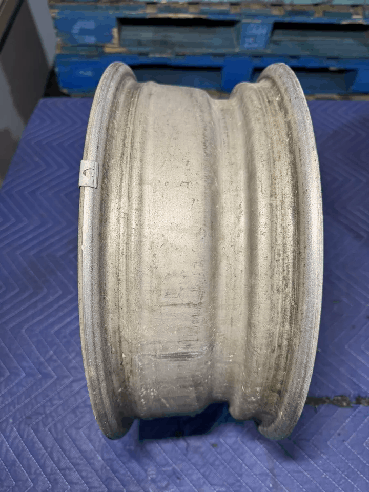 Vintage 8-Spoke Alloy Wheel – 4x130 Lug Pattern | Fits VW Beetle / Super Beetle"